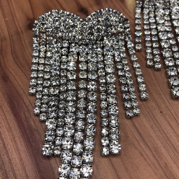 Crystal Dripping Hearts Earrings! - Picture 3 of 5